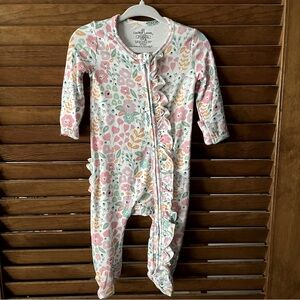Caden Lane Girls 0-3 Months Ruffled Floral Footie Pajamas